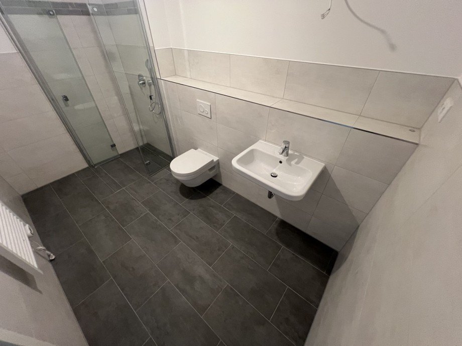 Badezimmer mit Dusche Erdgeschosswohnung Wacken